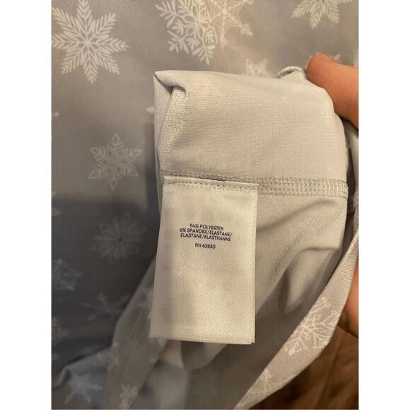 Lands End XS grey snowflake active wear top long sleeve turtle neck - Picture 4 of 5